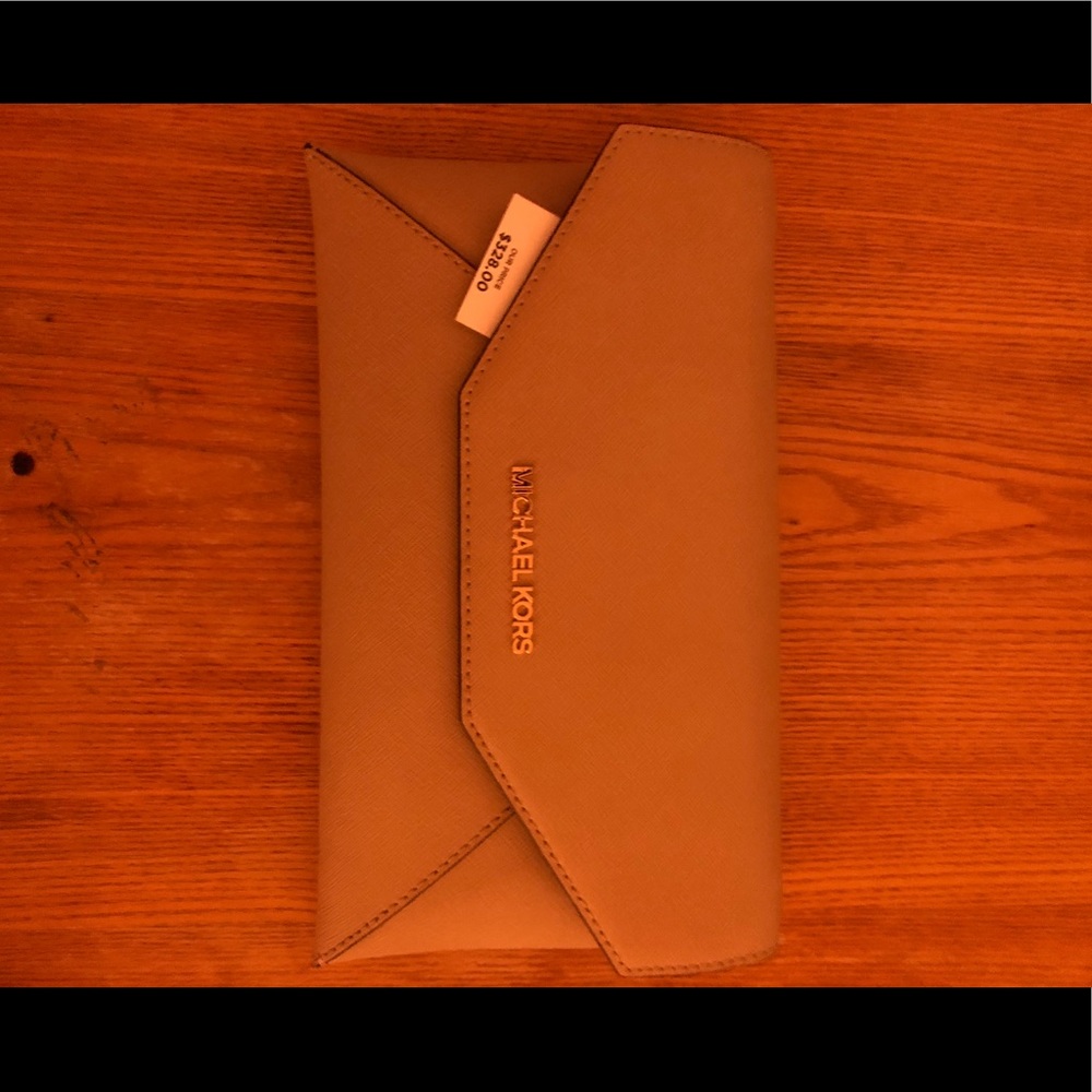 NWT Michael kors clutch shoulder bag